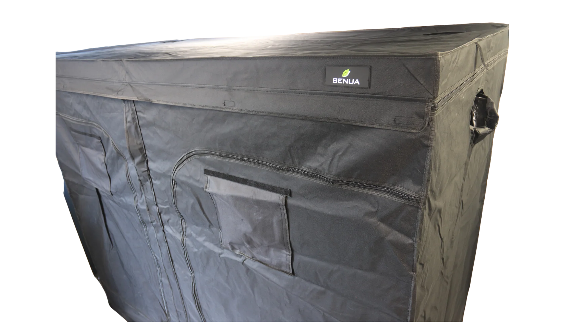 The leather Senua patch is shown towards the top of the grow tent